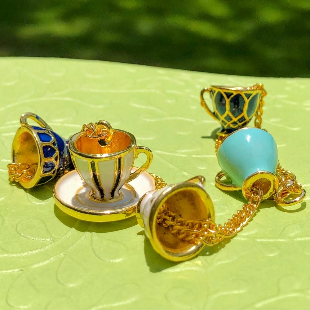 Alice in Wonderland Golden Teacup Party Necklace - Picture 6 of 16
